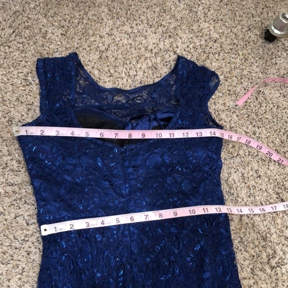 Theia Shimmering Element Gown Formal Maxi Dress Size 4 Metallic Blue Lace - Picture 5 of 11